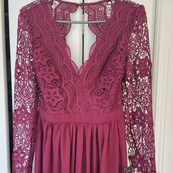 Dress - Picture 3 of 6